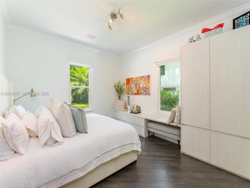 Property photo # 8