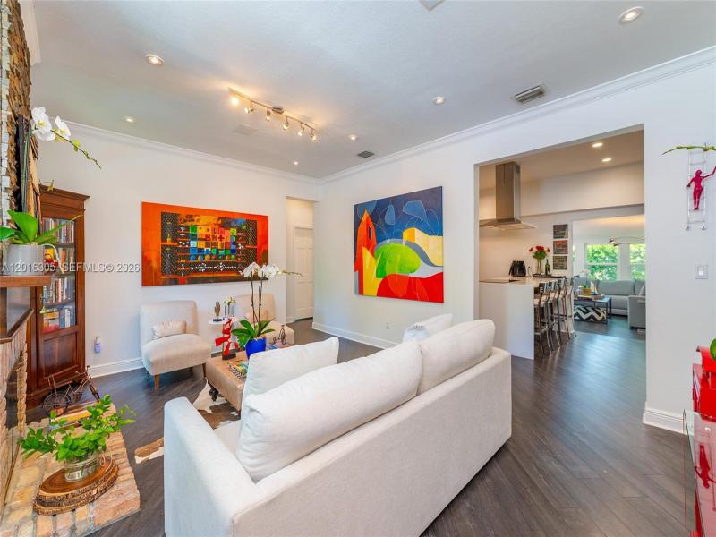 Property photo # 6