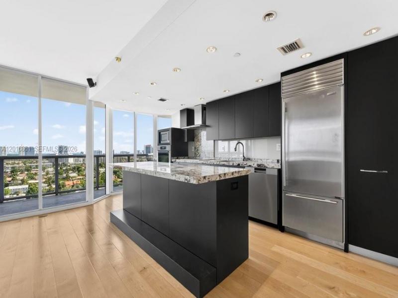 Comprar apartamento en Harbor Tower at Waterways 1801