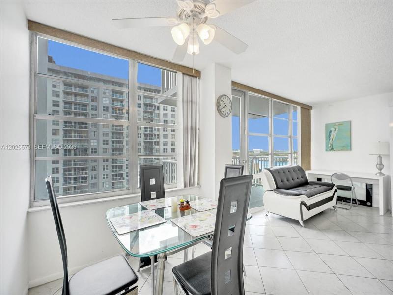 Comprar apartamento en Winston Towers 1611