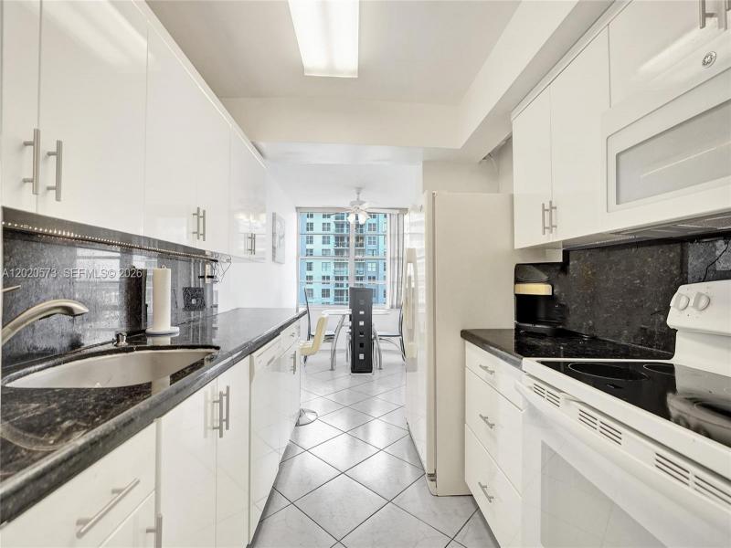 Comprar apartamento en Winston Towers 1611