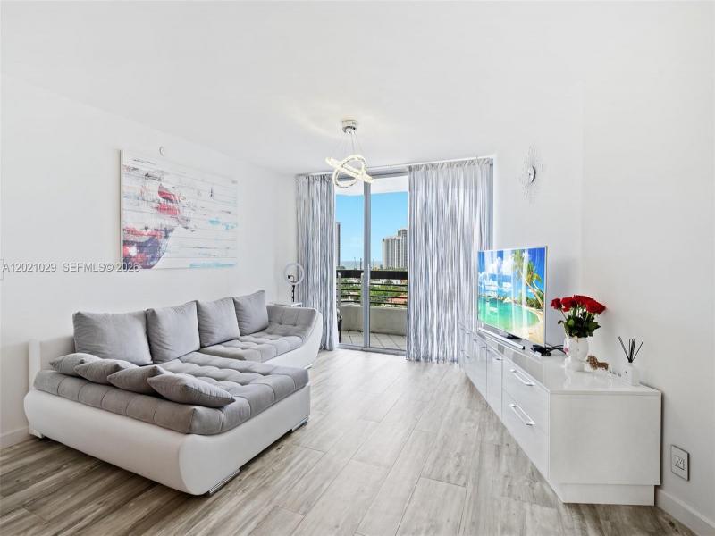 Property photo # 8