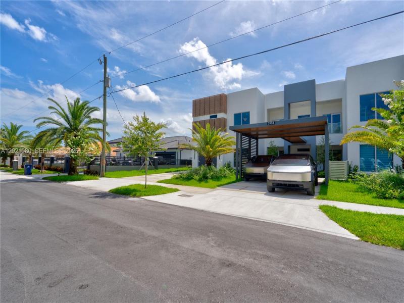 Property photo # 0