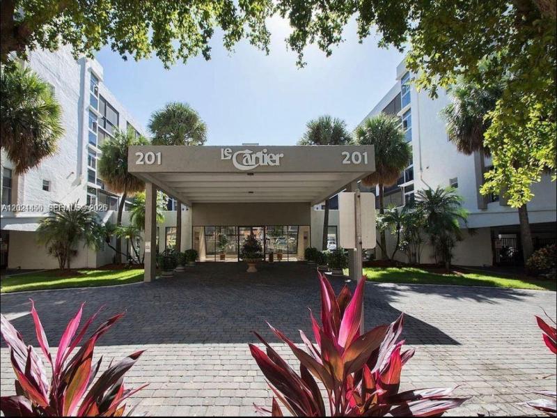 Comprar apartamento en Le Cartier 332
