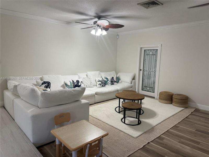 Property photo # 9