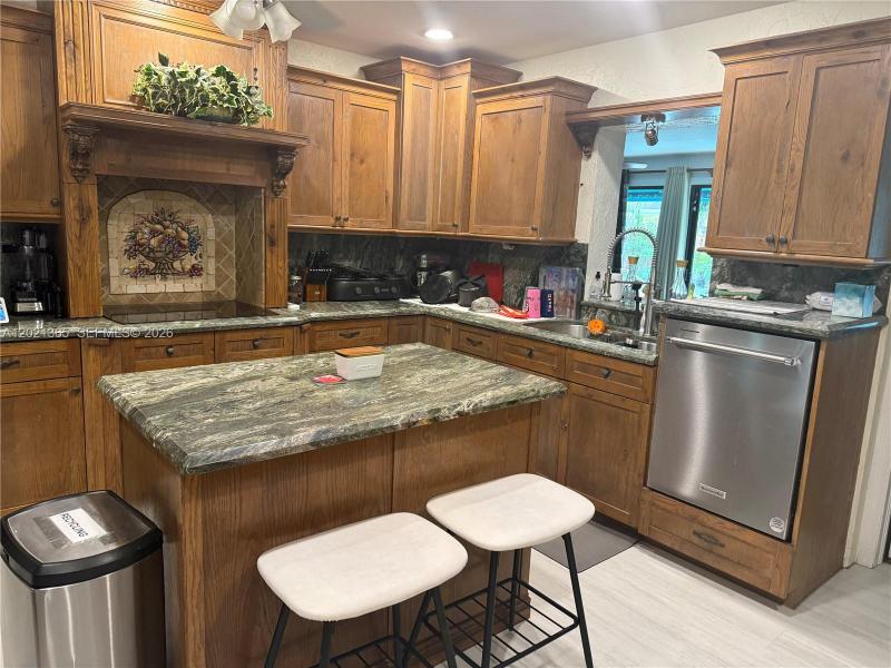 Property photo # 4