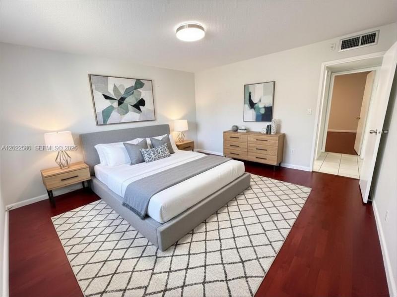 Property photo # 0
