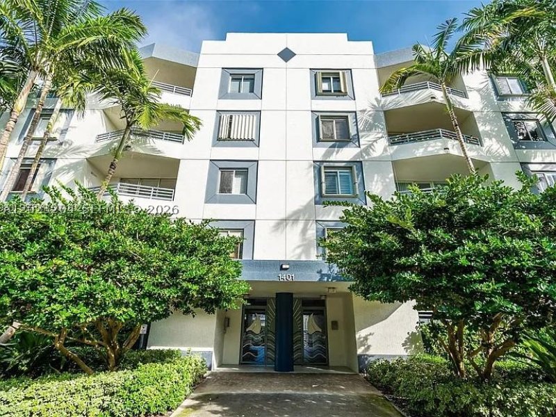 Apartment for rent at Sails 312