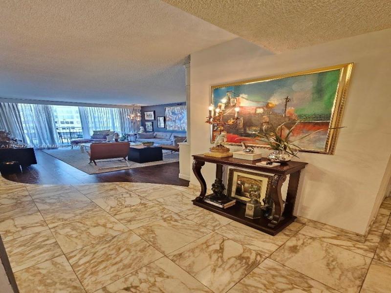 Comprar apartamento no Del Prado South Tower 901