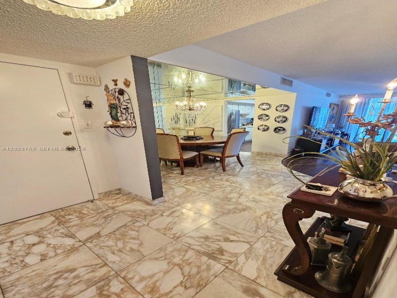 Comprar apartamento no Del Prado South Tower 901