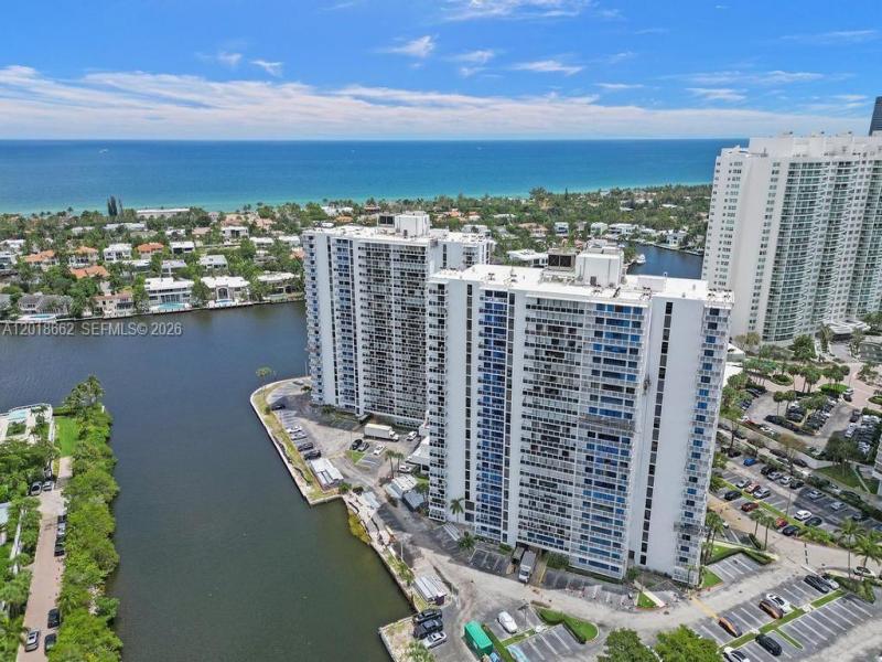 Condo for sale at Waterview 1431
