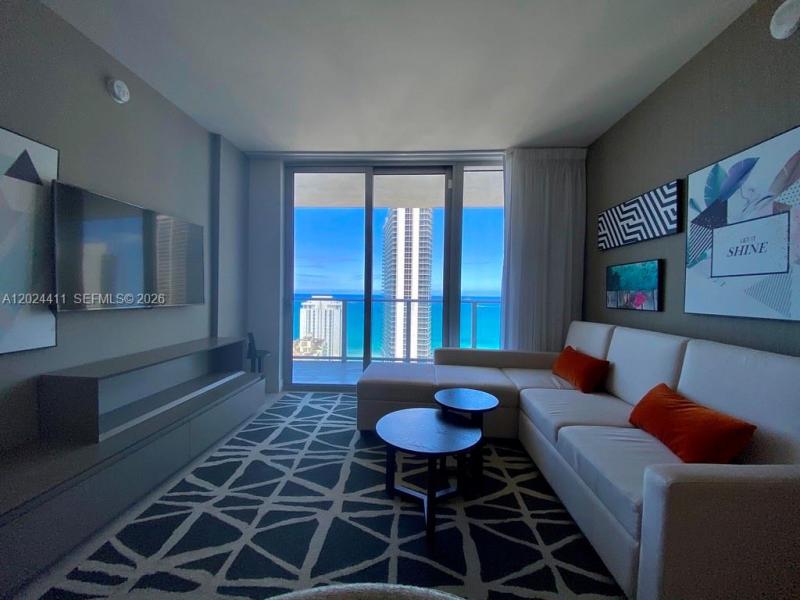 Hyde Beach House Apt #R2607
