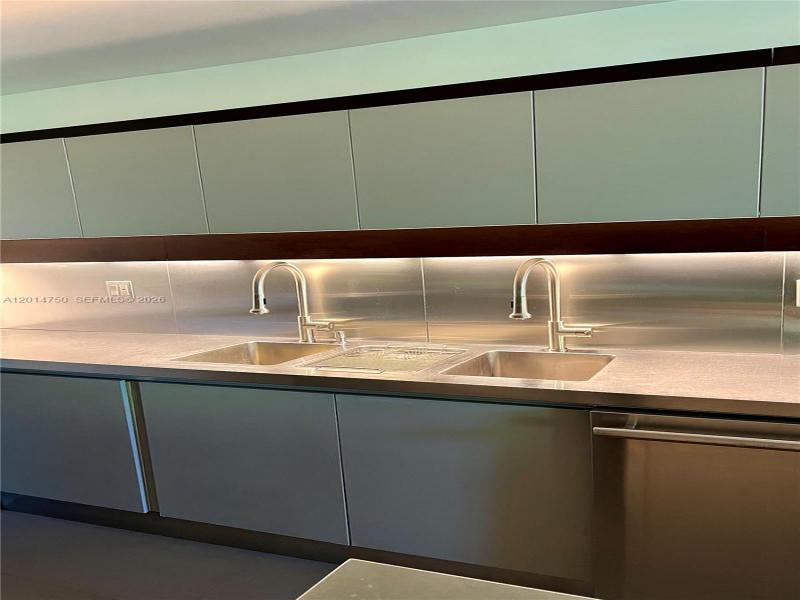 Condo for sale at Coronado I TH24