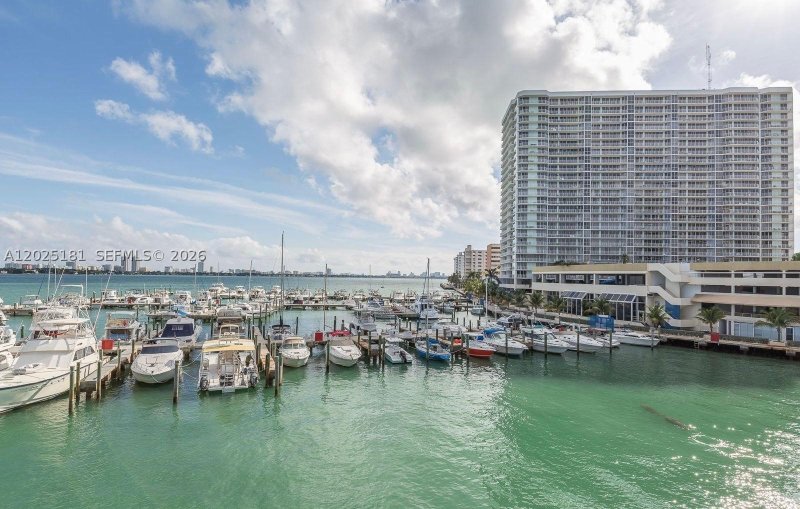 Apartment for rent at Grandview Palace 506