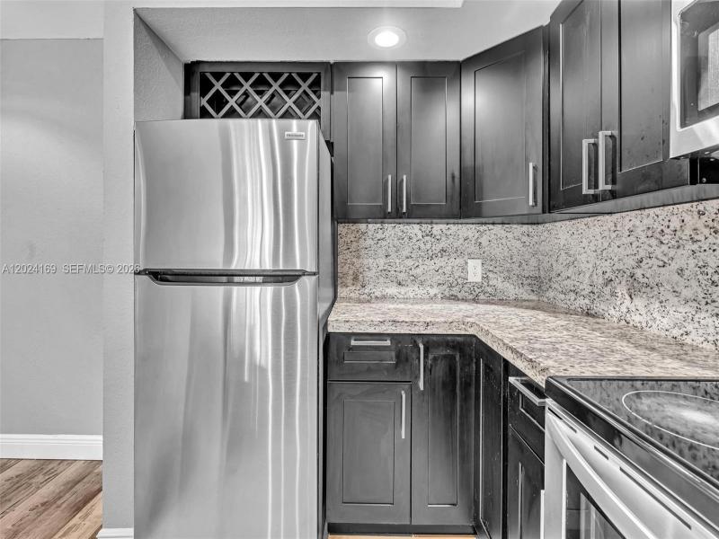 Property photo # 8