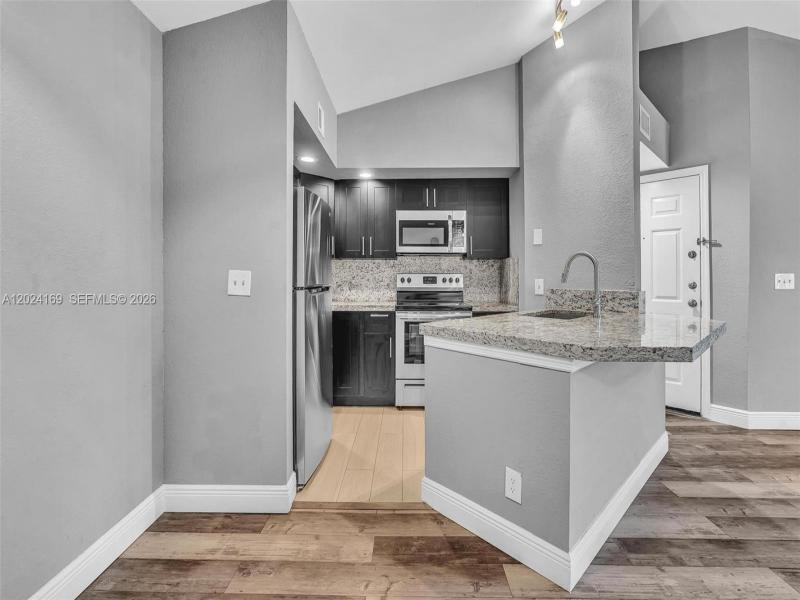 Property photo # 7