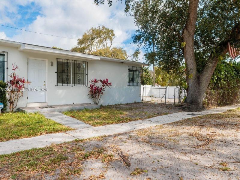 Property photo # 0