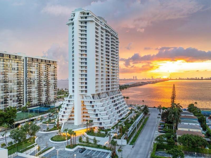 Property photo # 0