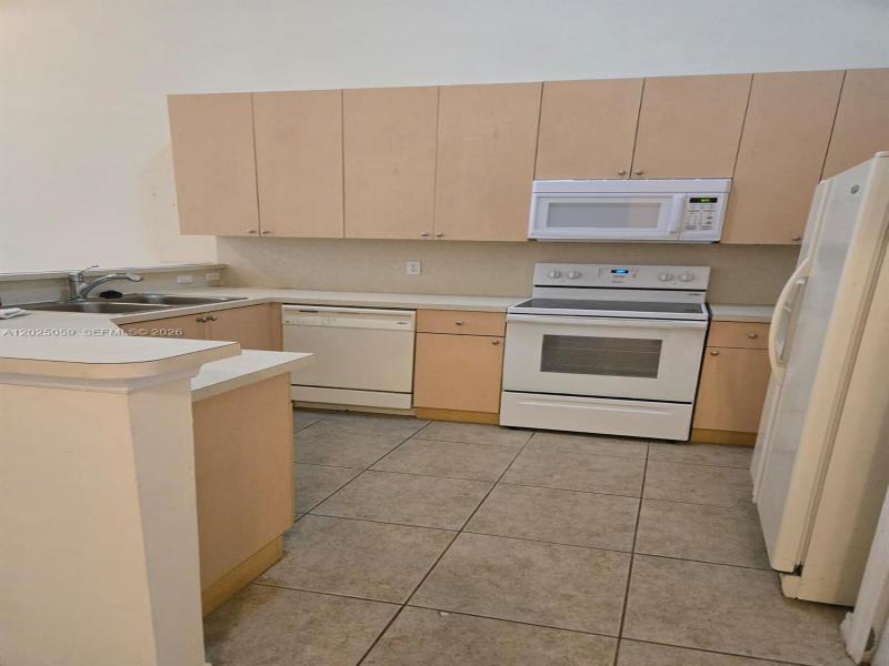 Property photo # 6