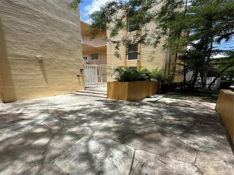 Property photo # 3