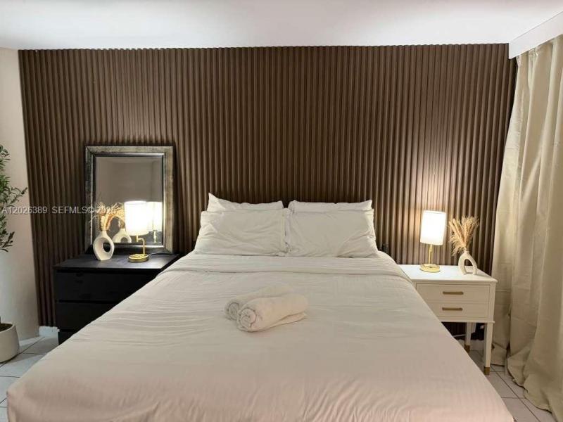 Alquiler de apartamento en Bayshore Yacht Tennis Club 411