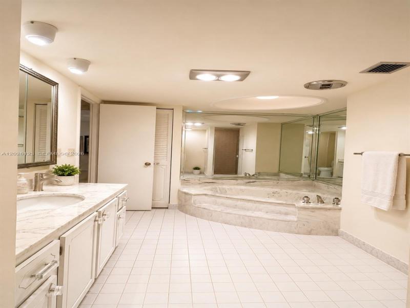 Condo for sale at Prince George 2G