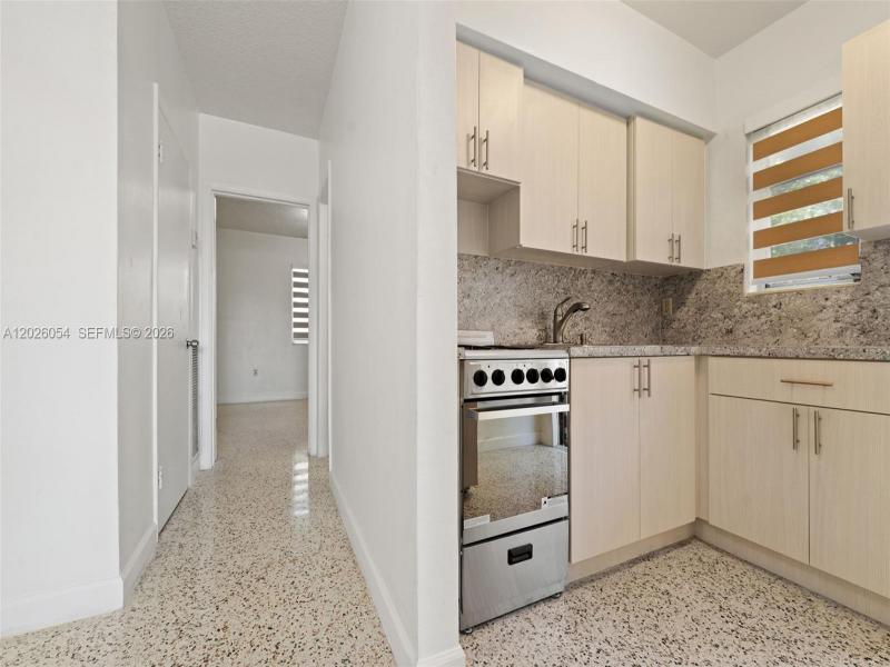 Property photo # 9