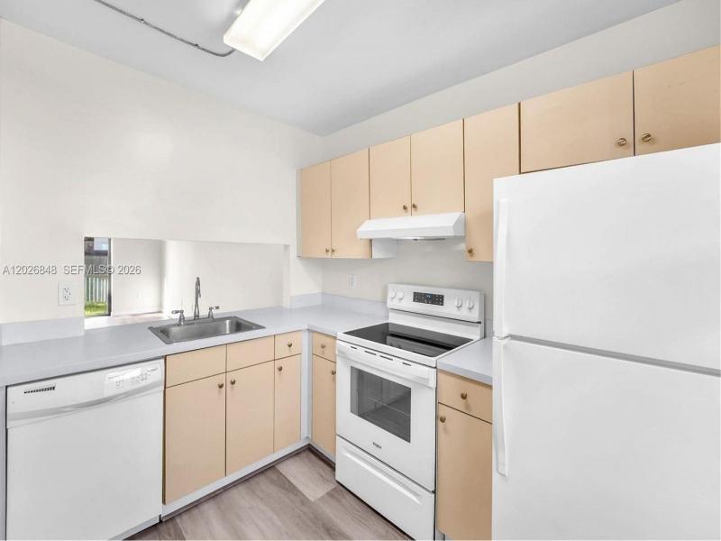 Property photo # 6
