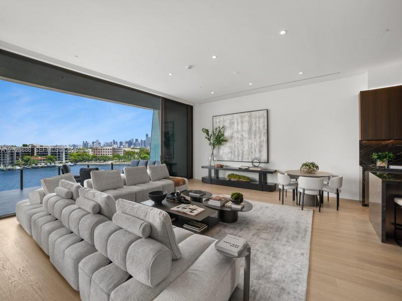 Condo for sale at Vita at Grove Isle PH-L05