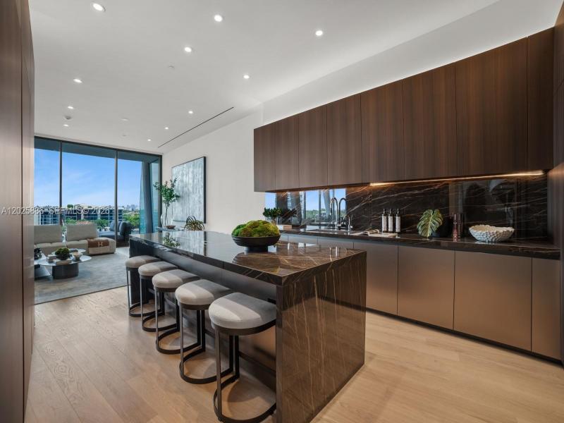 Condo for sale at Vita at Grove Isle PH-L05