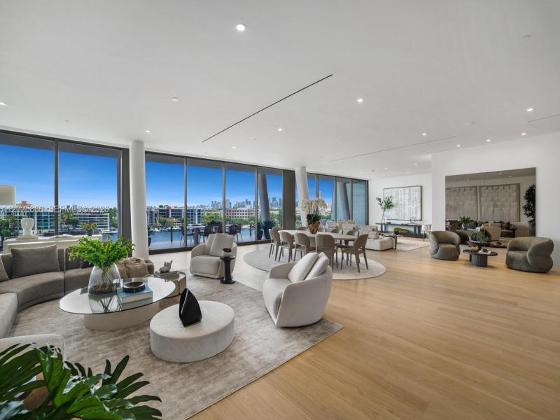 Condo for sale at Vita at Grove Isle PH-L05