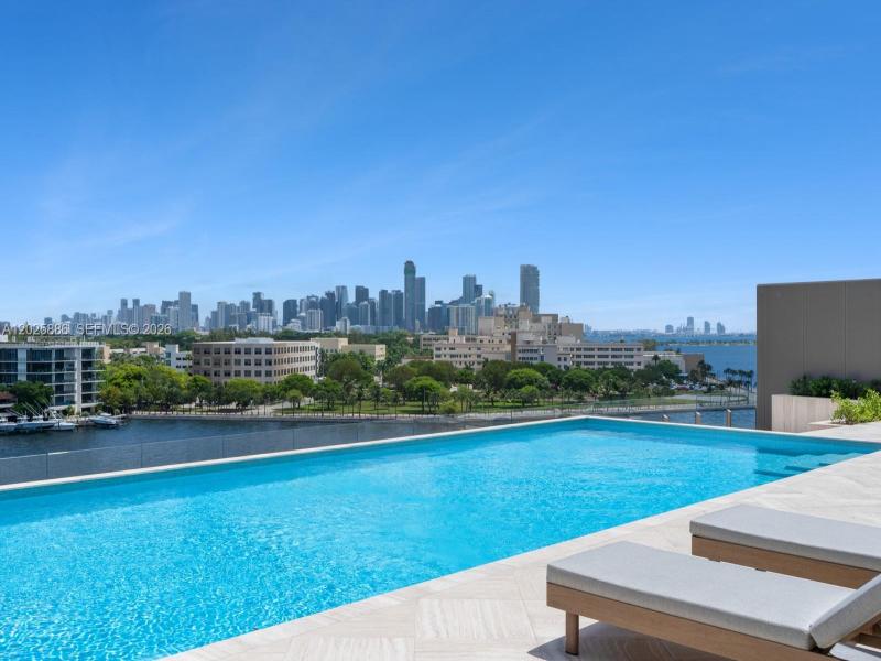 Condo for sale at Vita at Grove Isle PH-L05