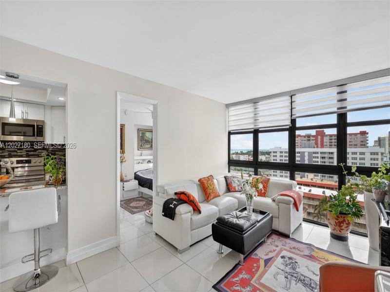 Condo for sale at Avant Garde 1104