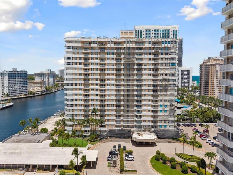 Condo for sale at The Hemispheres 3L
