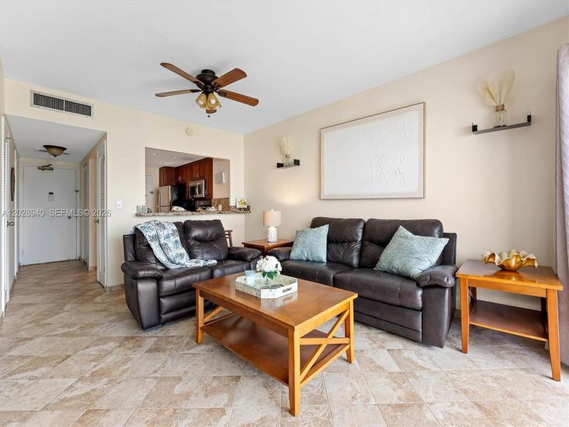 Condo for sale at The Hemispheres 3L