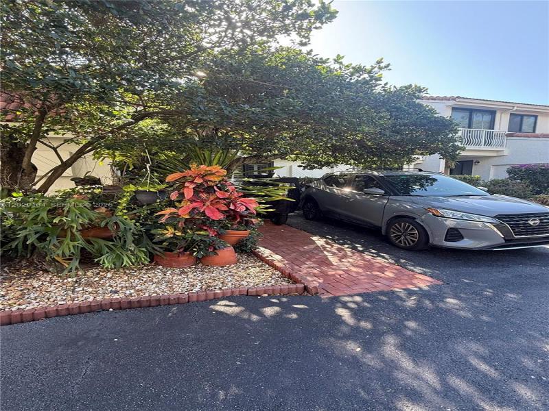 Delvista Towers Apt #39