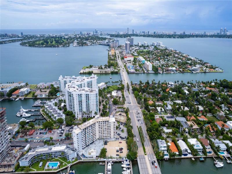 Comprar apartamento en Bayshore Yacht Tennis Club 810