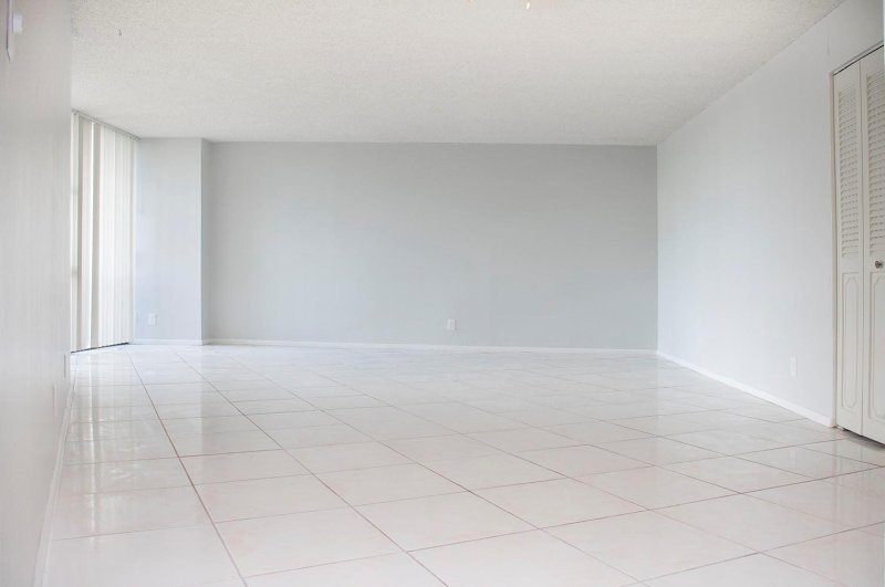 Condo for sale at Oceanview Park 411