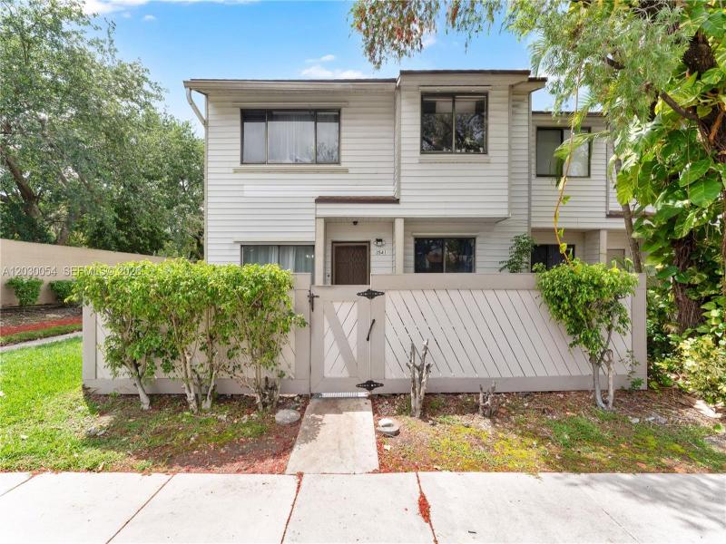 Property photo # 0