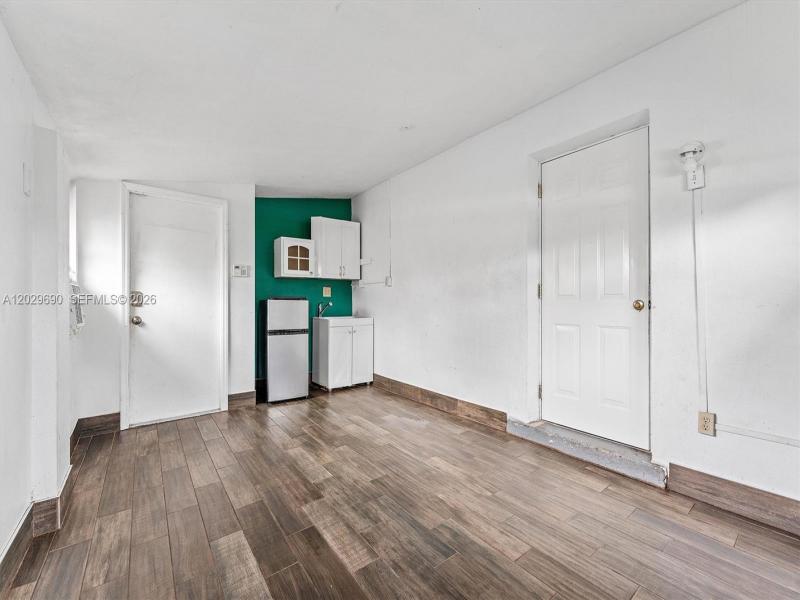 Property photo # 2