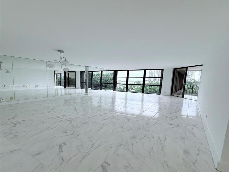 Condo for sale at Brickell Place II D610