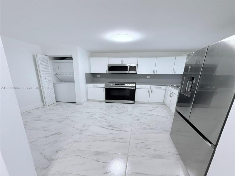Condo for sale at Brickell Place II D610