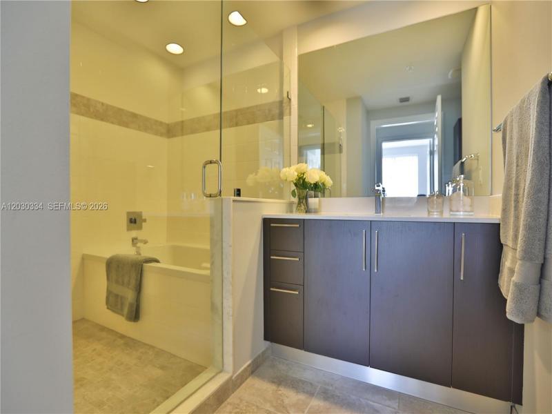 Alquiler de apartamento en Sofia Coral Gables 1210