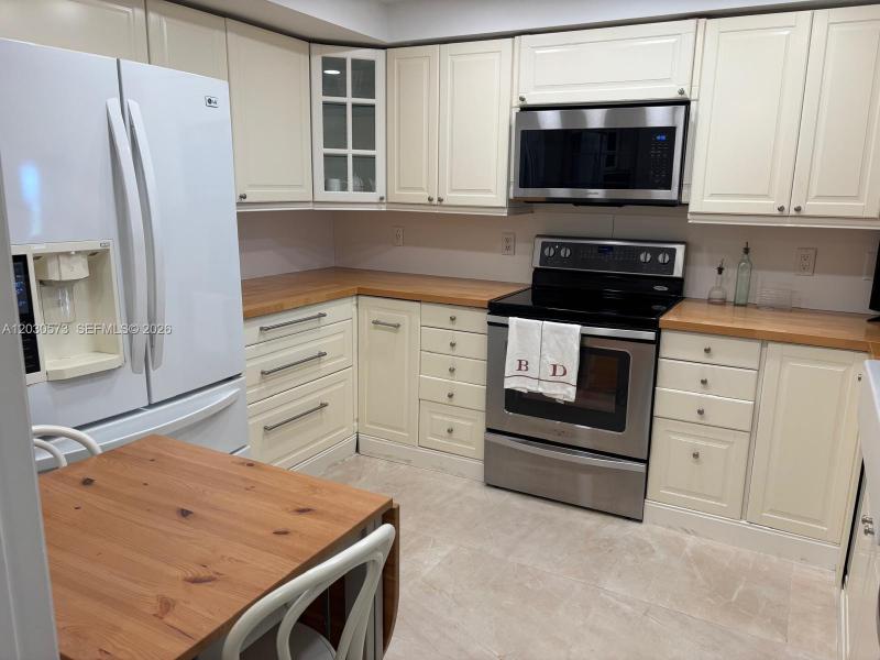 Property photo # 8