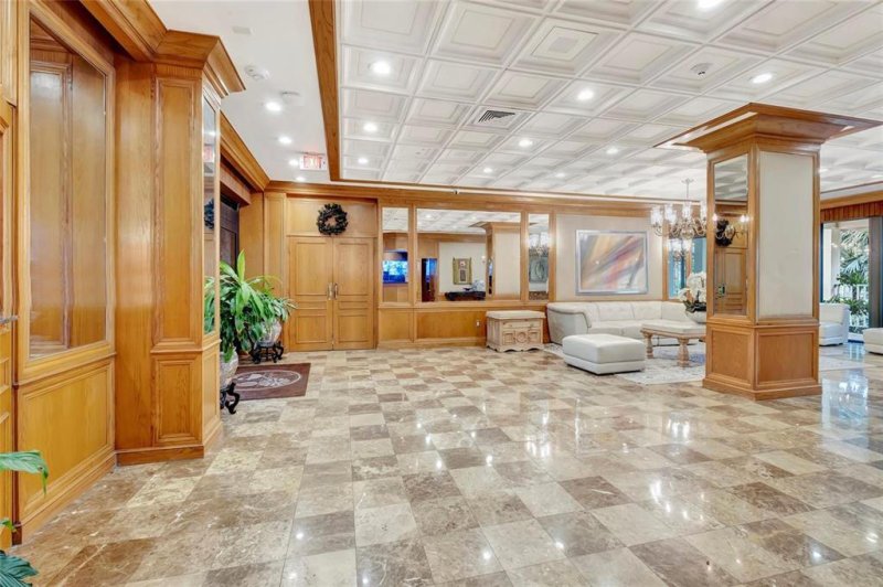 Comprar apartamento en Jockey Club 4c