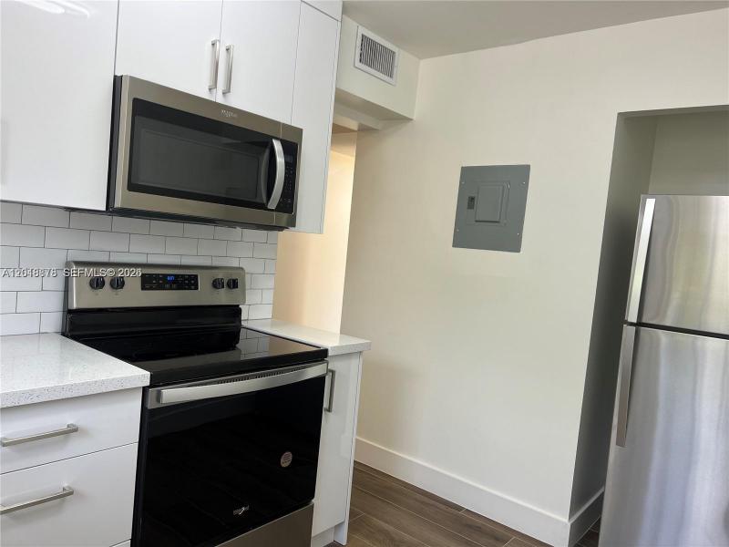 Property photo # 4