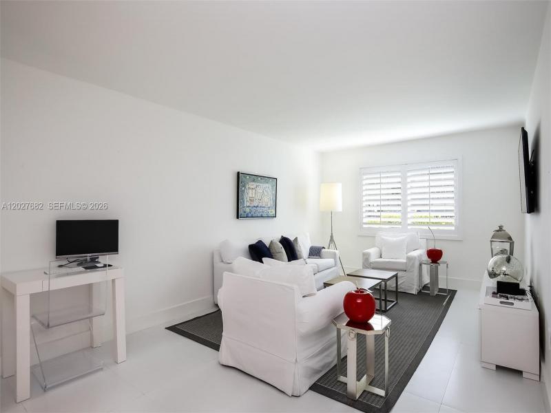 Property photo # 9