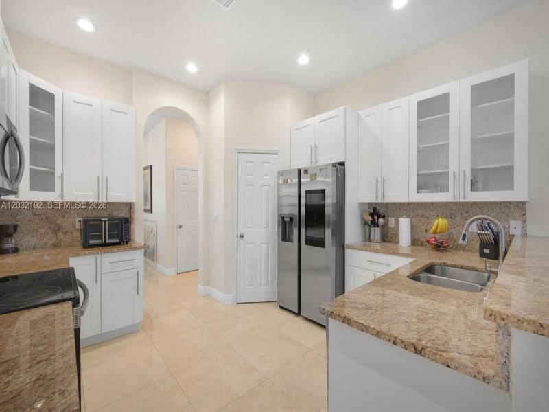 Property photo # 8