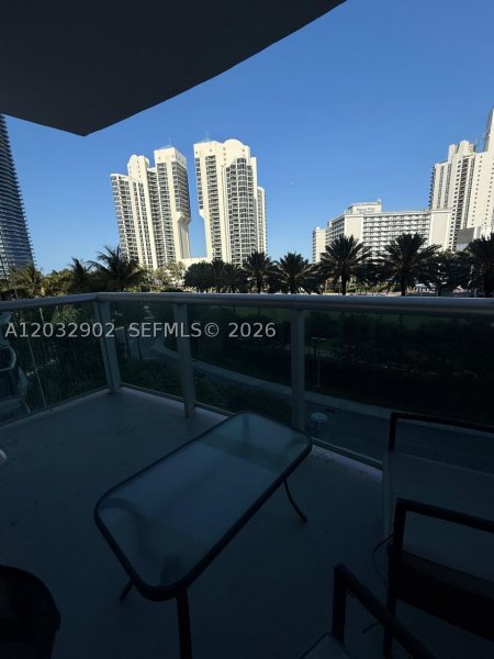 Apartment for rent at Ocean Reserve 423