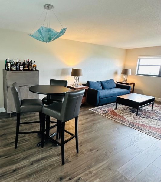 Condo for sale at The Tower at Port Royale 2004